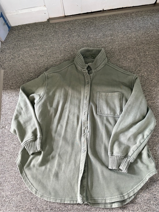 aerie Tops - American eagle Olive Green Button-Up soft shirt